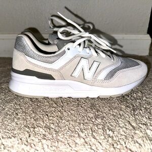 Women's Classic New Balance